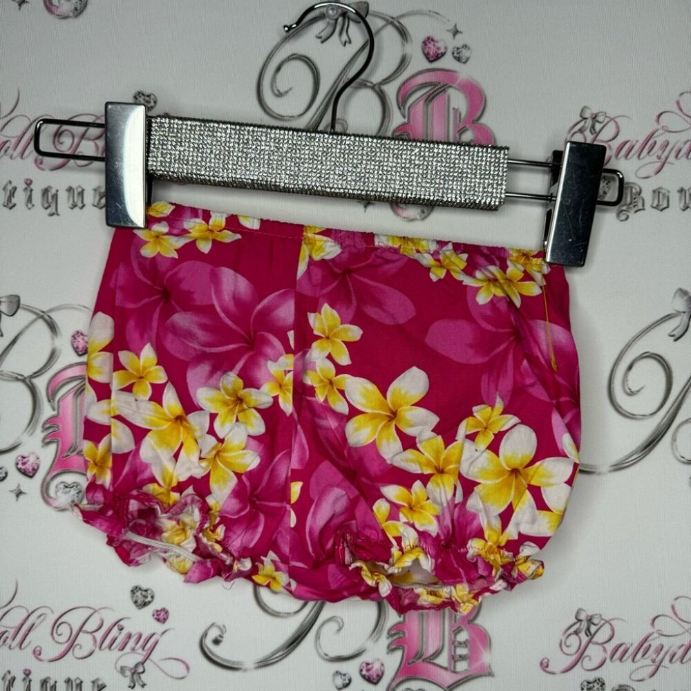 Baby bloomers shorts made in Hawaii pink white yellow floral mini shorts 🌸